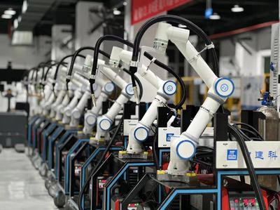 中建科工自研协作焊接机器人完成批量交付，赋能钢结构工程智能化升级